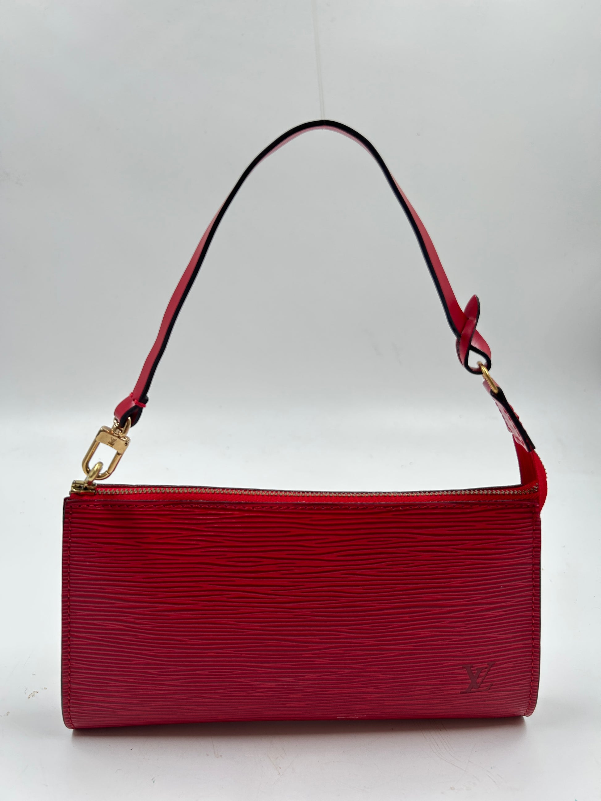 Vintage LOUIS VUITTON LV Monogram Dk Red Epi Leather Pochette 