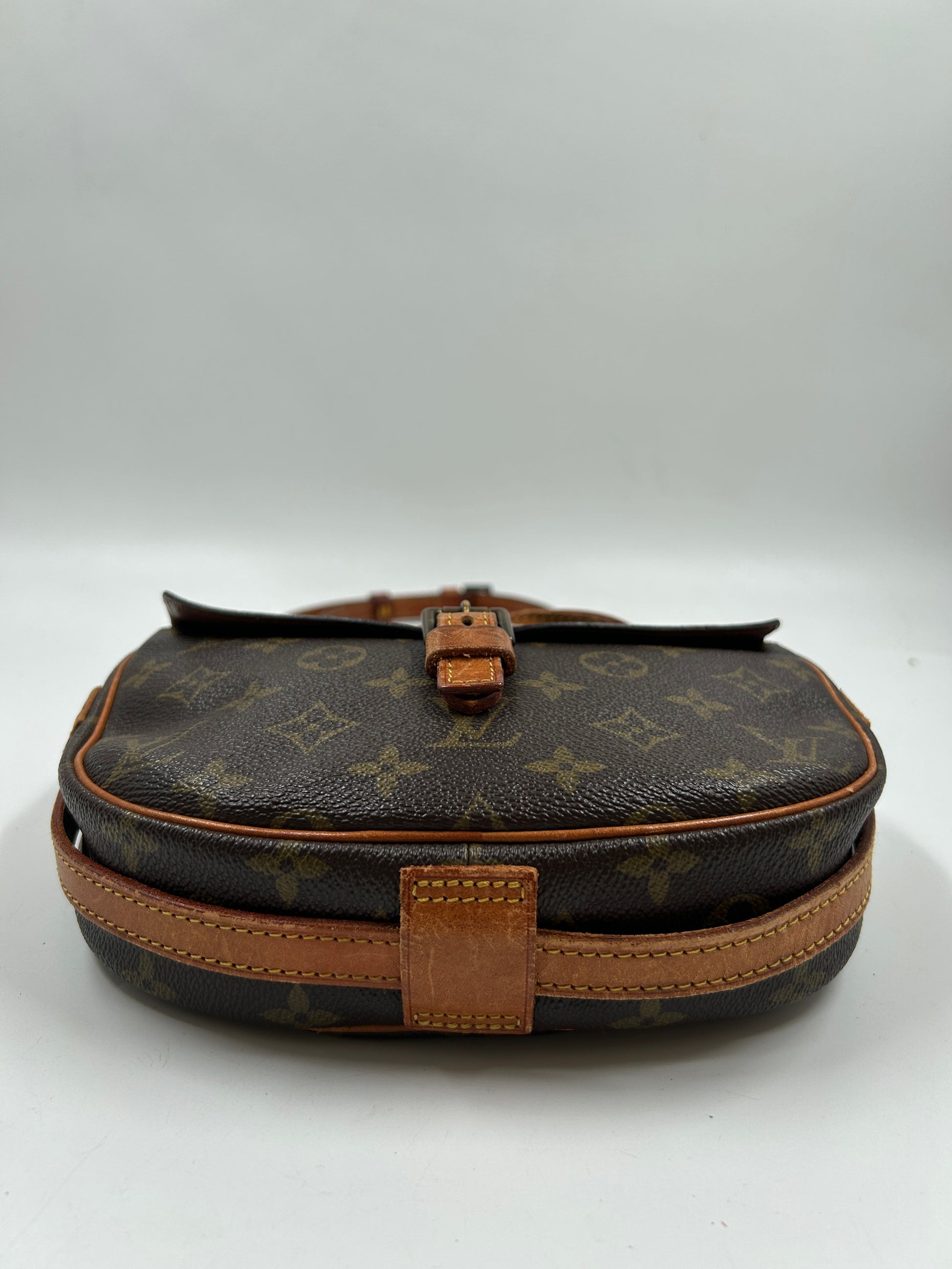 Coated Canvas Louis Vuitton Jeune Fille PM – rewear-vintage