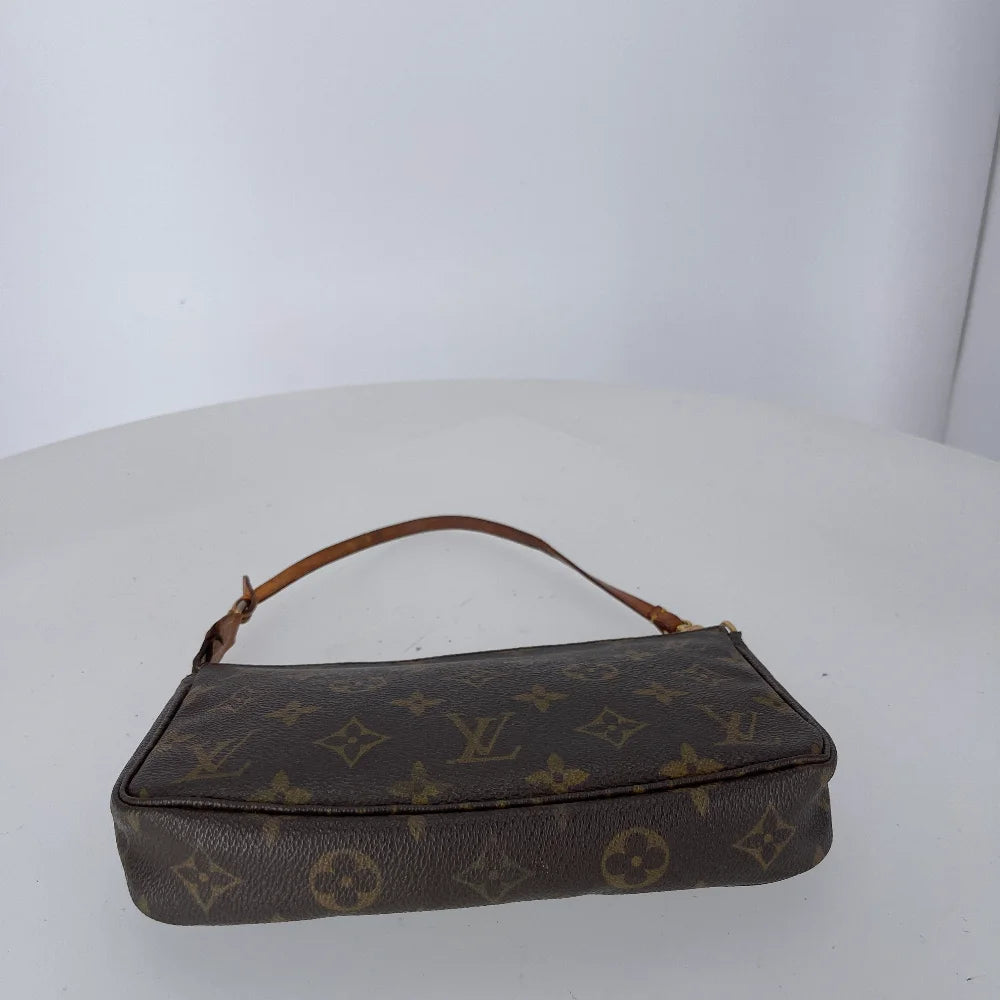 Brown Coated Canvas Louis Vuitton Pochette Accessoires – rewear